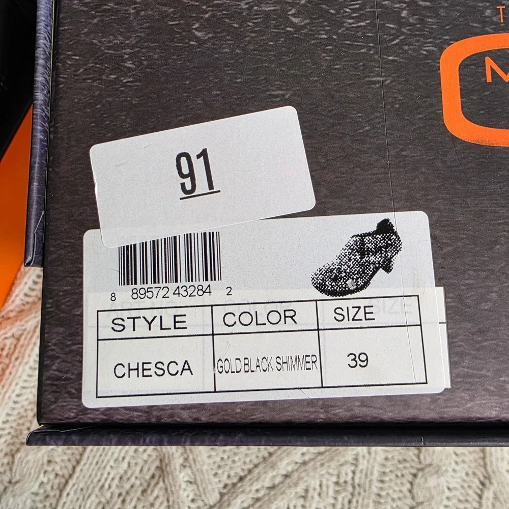 Bernie Mev Chesca Pumps Gold Black Shimmer Woven Heels Womens 8 39 New